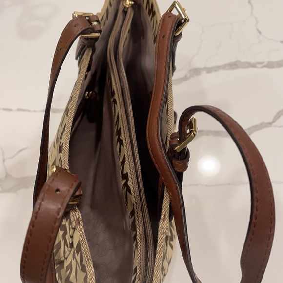 Michael Kors Handbag - Picture 3 of 5